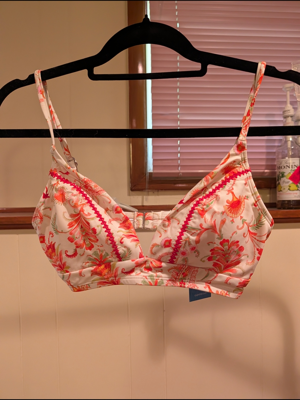NWT Cupshe Swim Top with Coral Paisley And Floral